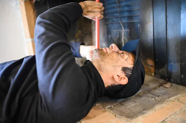 Top Warning Signs You Need A Chimney Cleaning in Texas